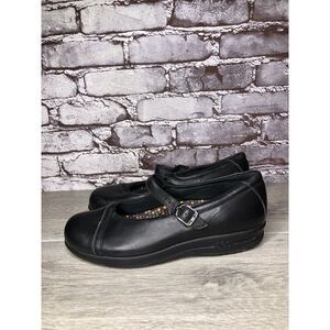 SAS Tripad Comfort Black Leather MaryJane Strap Slip Resistant Shoes Women Sz 9M